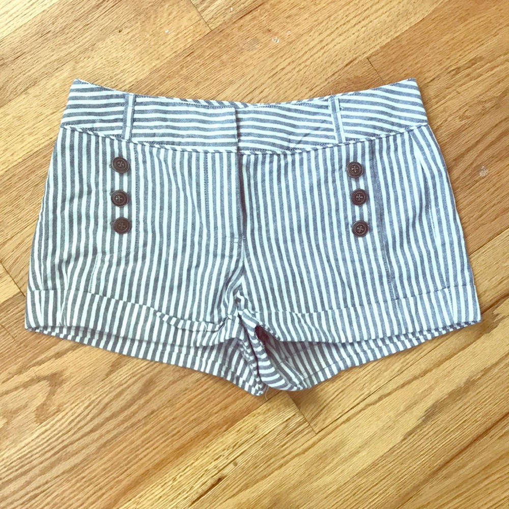 F21- High Rise Sailor Shorts